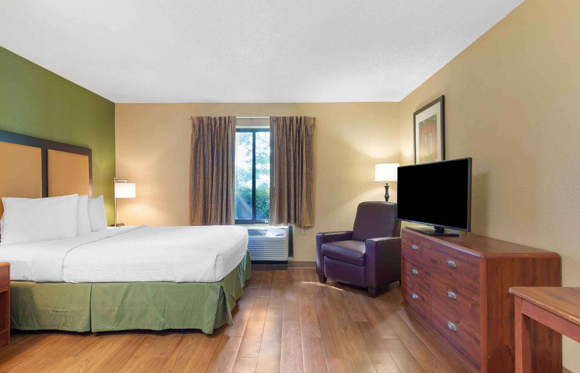 เอ็กซ์เทนด์ สเตย์ อเมริกา - แอตแลนตา - เคนเนซอว์ เชสเทนโร้ด Hotel เคนเนซอร์ ภายนอก รูปภาพ